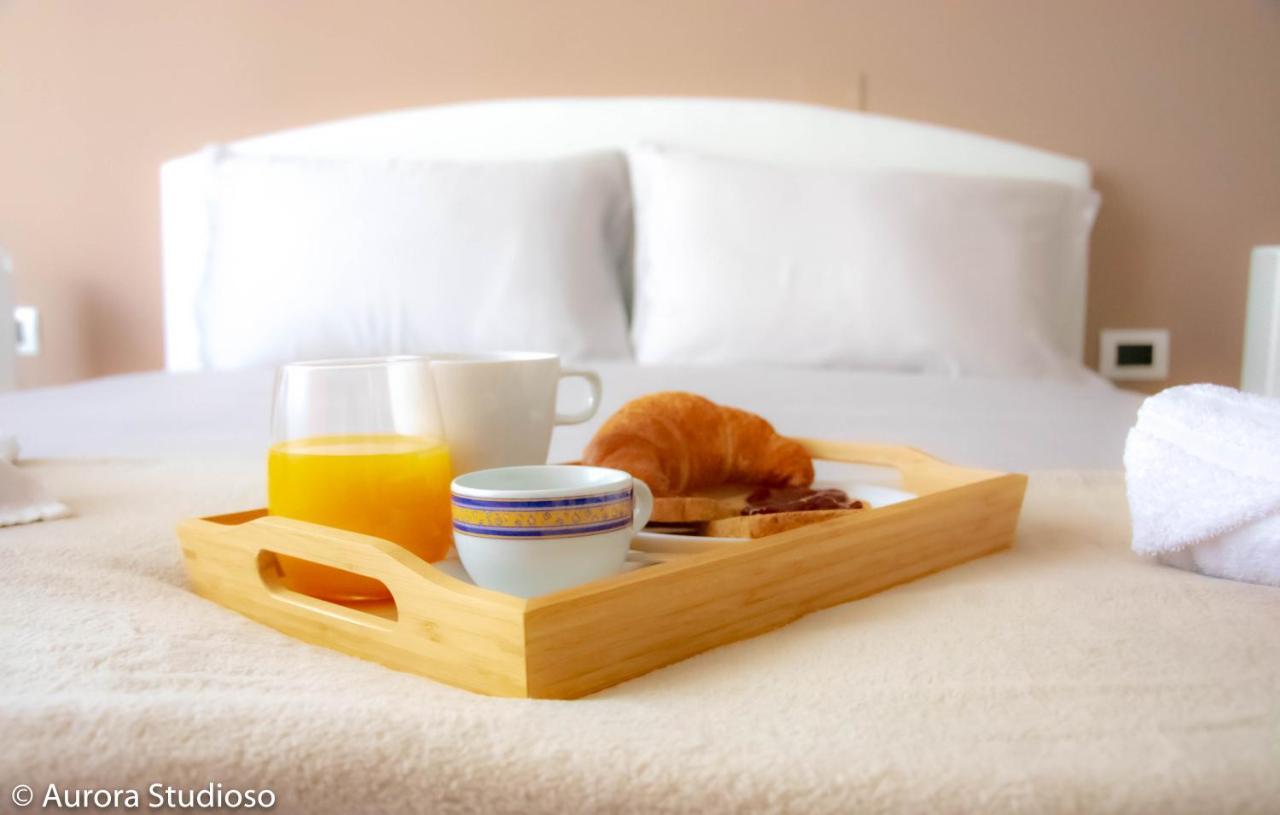 B&B L'Incanto Degli Artisti กัลตาจีโรเน ภายนอก รูปภาพ